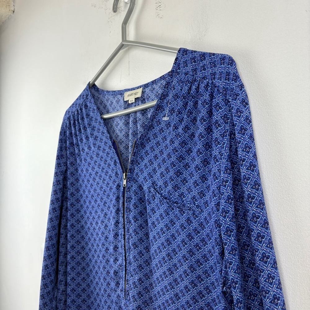 Smart Set Blue Patterned Flowy Blouse - Picture 3 of 7